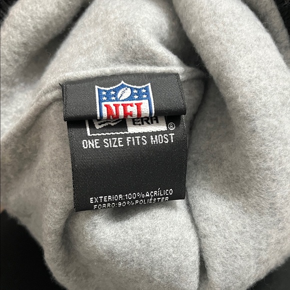 NFL Black and White Kansas City Chiefs Beanie - Picture 2 of 4